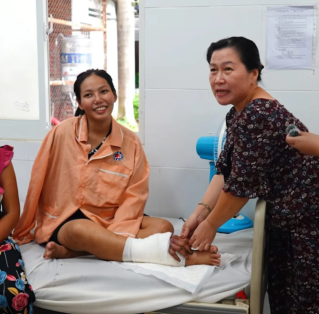 A Testament to Vietnam's Medical Excellence: The Miraculous Multi-Stage Surgery That Saved a Mother's Arm